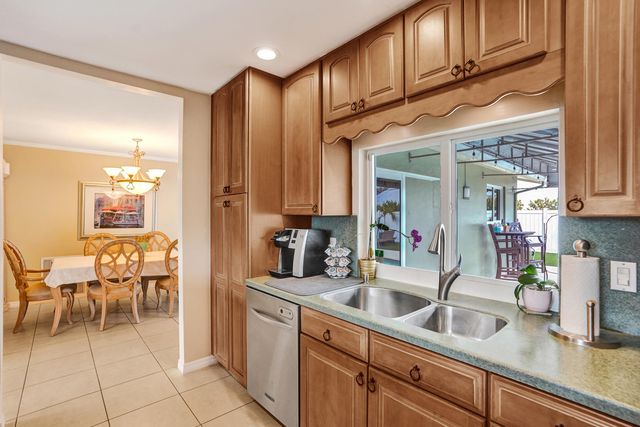 3001 NE 45th Street, Lighthouse Point, FL 33064