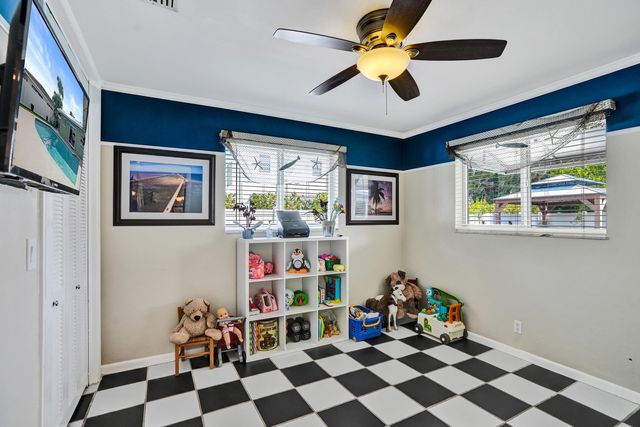 3001 NE 45th Street, Lighthouse Point, FL 33064