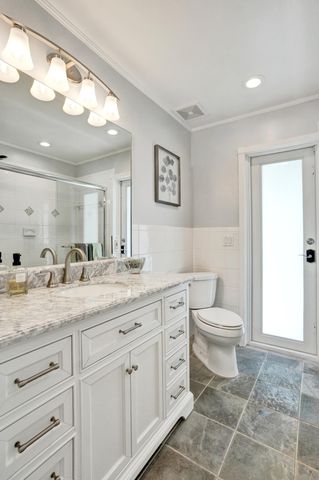 3001 NE 45th Street, Lighthouse Point, FL 33064