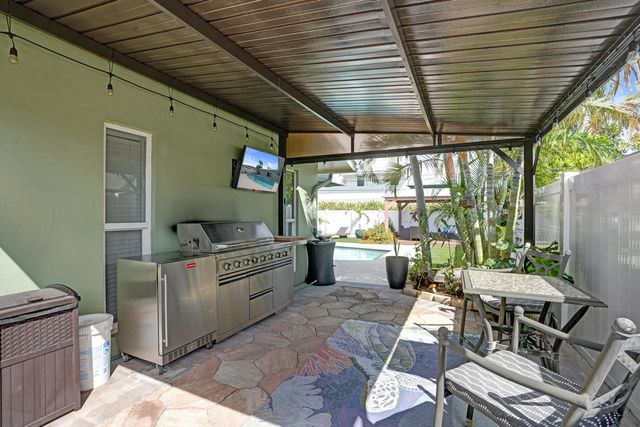 3001 NE 45th Street, Lighthouse Point, FL 33064