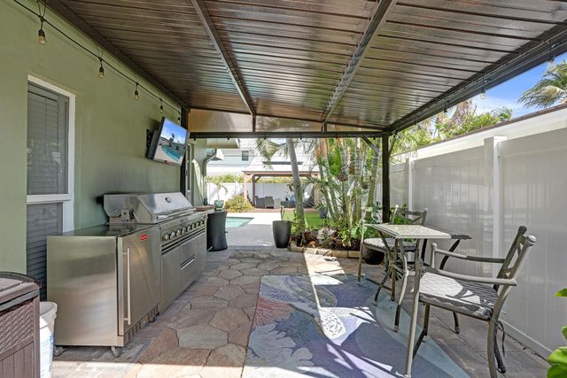 3001 NE 45th Street, Lighthouse Point, FL 33064