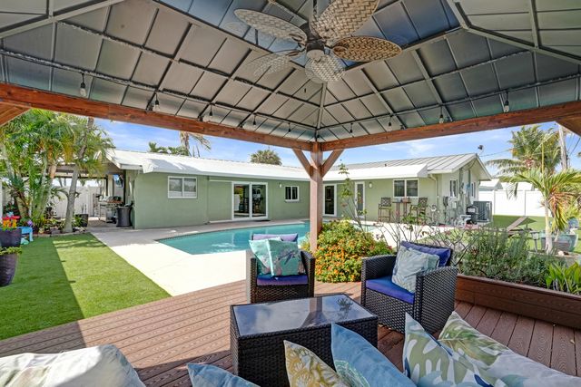 3001 NE 45th Street, Lighthouse Point, FL 33064