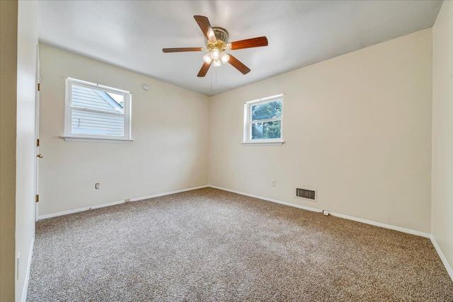 618 GLADIES ST, Roanoke, VA 24017
