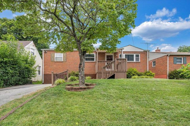 618 GLADIES ST, Roanoke, VA 24017