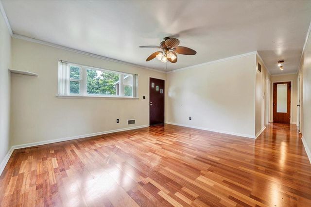 618 GLADIES ST, Roanoke, VA 24017