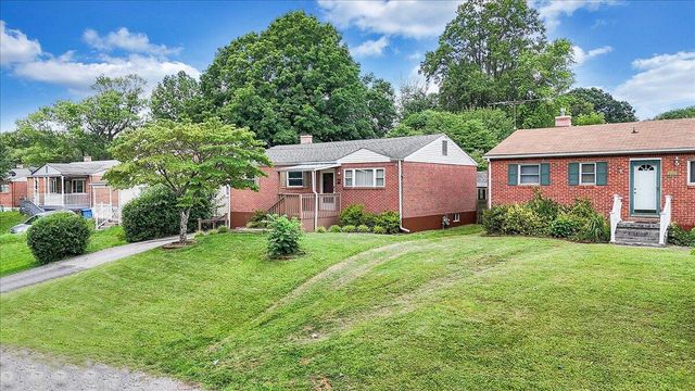 618 GLADIES ST, Roanoke, VA 24017