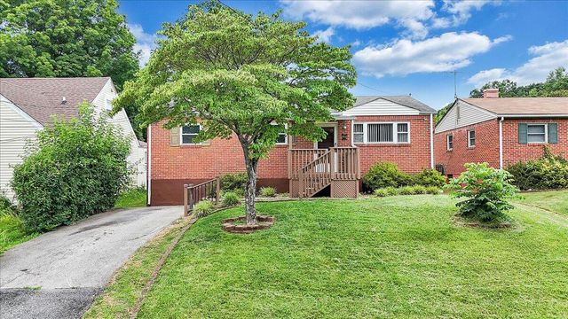 618 GLADIES ST, Roanoke, VA 24017