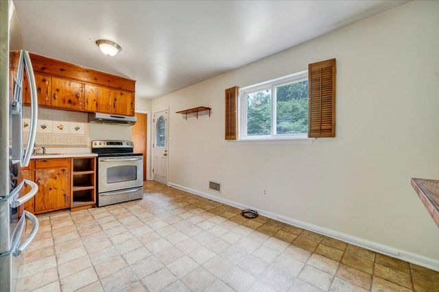 618 GLADIES ST, Roanoke, VA 24017