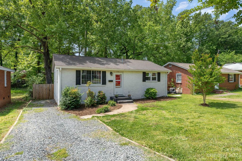 1716 Finchley Drive Stamper Thompson Realestate