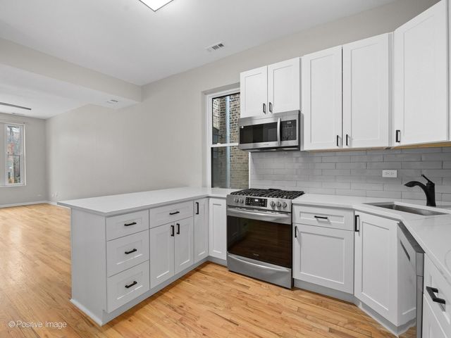 1730 N Wilmot Avenue, Chicago, IL 60647