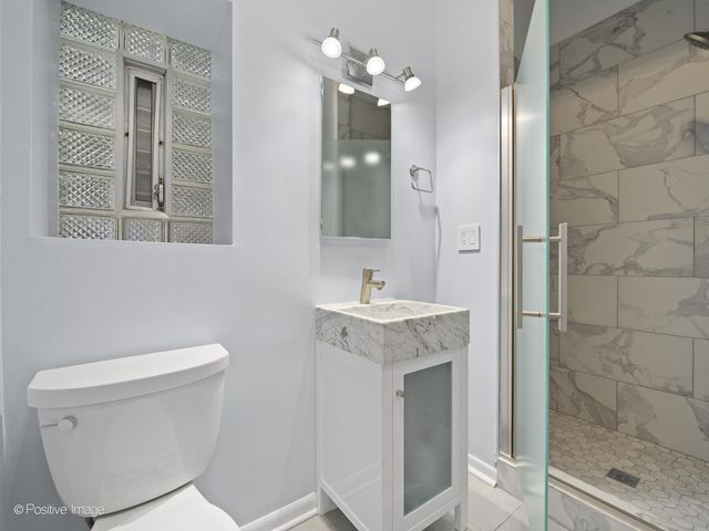 1730 N Wilmot Avenue, Chicago, IL 60647