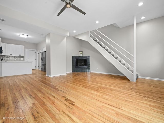 1730 N Wilmot Avenue, Chicago, IL 60647