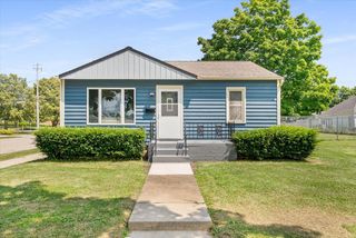 1937 Wustum AVENUE, Racine, WI 53404