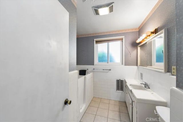 5139 Hazeltine, Sherman Oaks, CA 91423