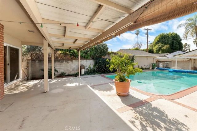 5139 Hazeltine, Sherman Oaks, CA 91423