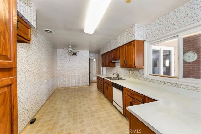 5139 Hazeltine, Sherman Oaks, CA 91423