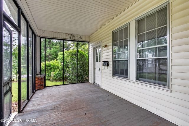 3618 Bellview Avenue, Moss Point, MS 39563