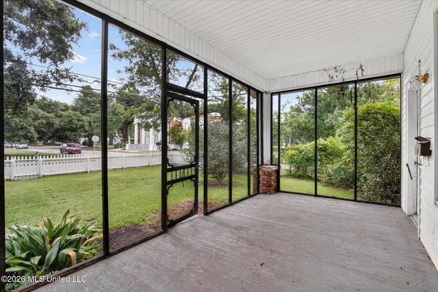 3618 Bellview Avenue, Moss Point, MS 39563