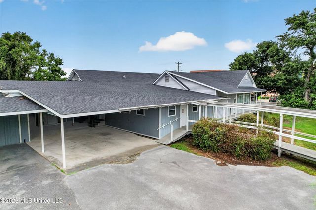 3618 Bellview Avenue, Moss Point, MS 39563