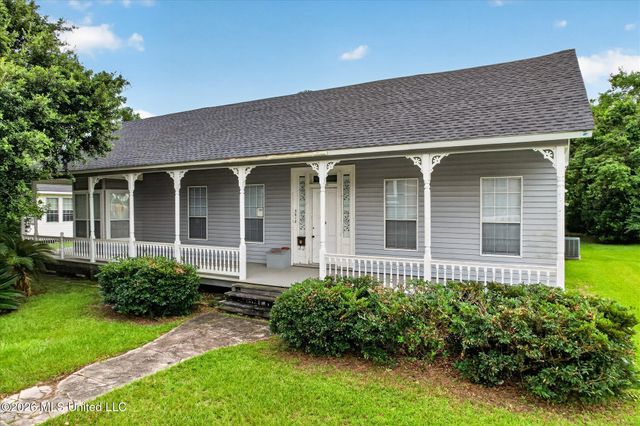 3618 Bellview Avenue, Moss Point, MS 39563