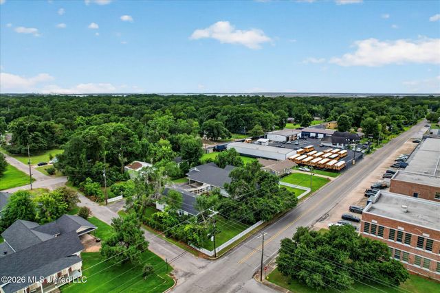 3618 Bellview Avenue, Moss Point, MS 39563