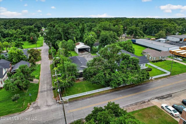 3618 Bellview Avenue, Moss Point, MS 39563