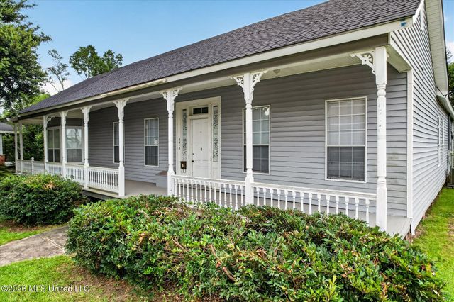 3618 Bellview Avenue, Moss Point, MS 39563