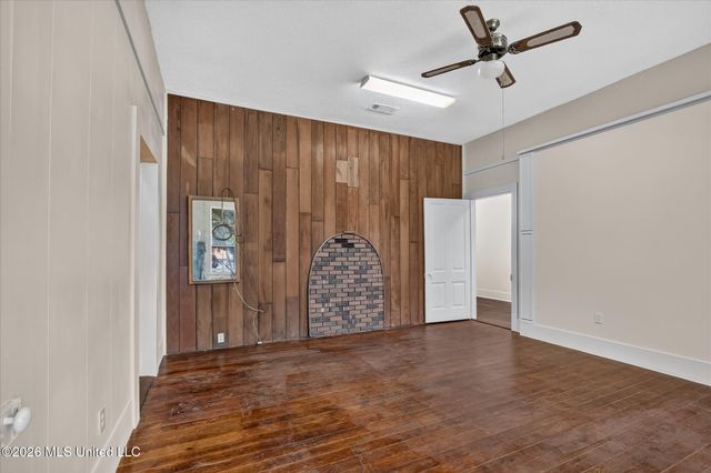 3618 Bellview Avenue, Moss Point, MS 39563