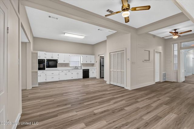3618 Bellview Avenue, Moss Point, MS 39563