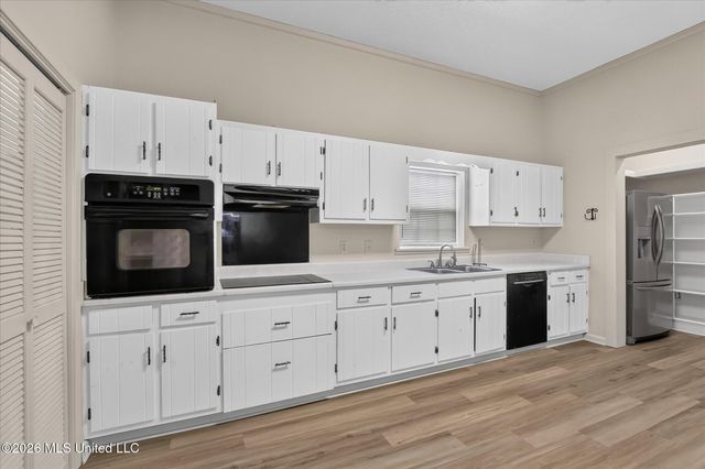 3618 Bellview Avenue, Moss Point, MS 39563