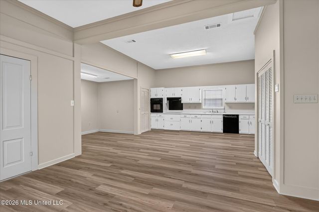 3618 Bellview Avenue, Moss Point, MS 39563
