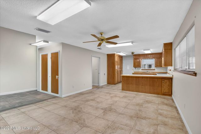 3618 Bellview Avenue, Moss Point, MS 39563