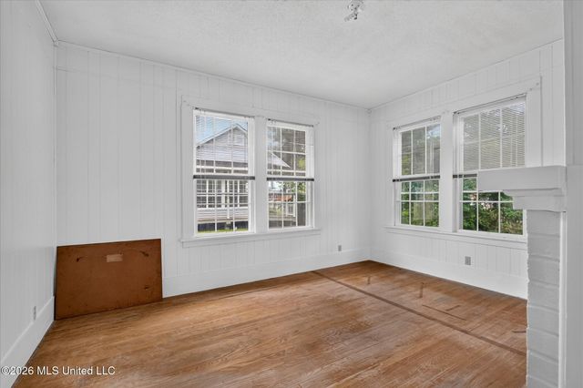3618 Bellview Avenue, Moss Point, MS 39563