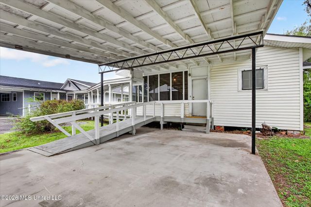 3618 Bellview Avenue, Moss Point, MS 39563
