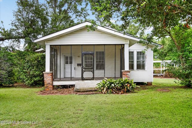 3618 Bellview Avenue, Moss Point, MS 39563