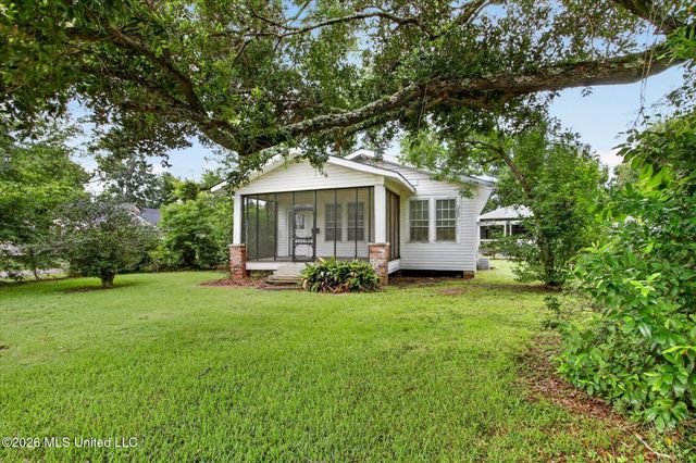 3618 Bellview Avenue, Moss Point, MS 39563