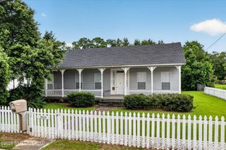 3618 Bellview Avenue, Moss Point, MS 39563