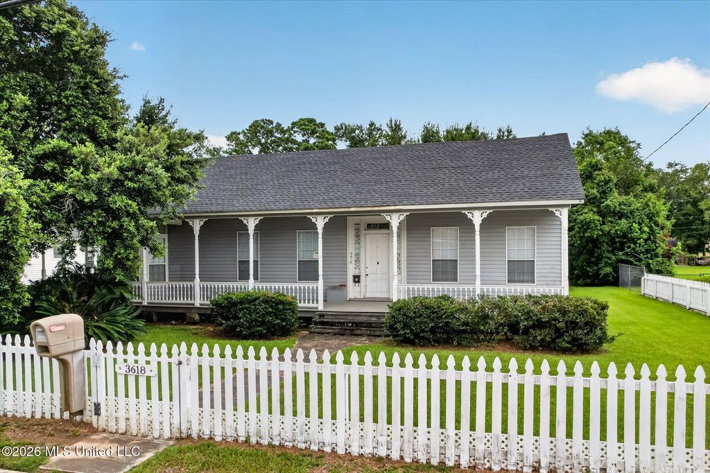 3618 Bellview Avenue, Moss Point, MS 39563