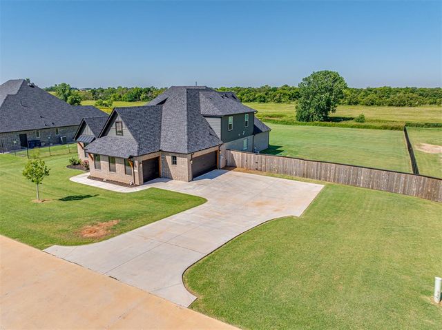 14217 White Falls Lane, Edmond, OK 73025