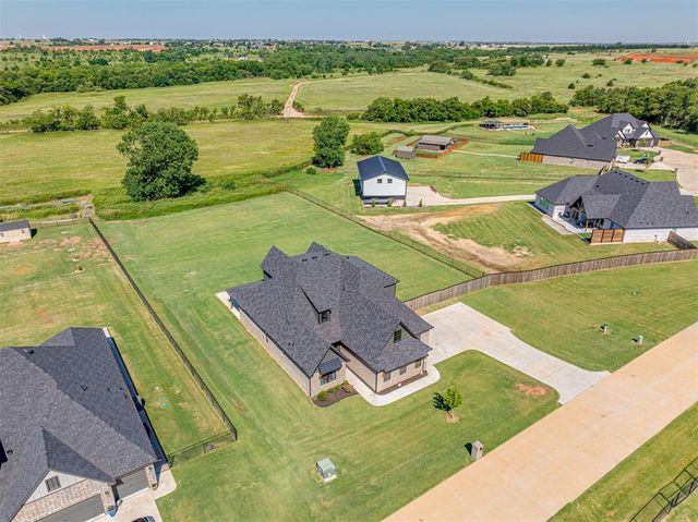 14217 White Falls Lane, Edmond, OK 73025