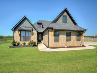 14217 White Falls Lane, Edmond, OK 73025