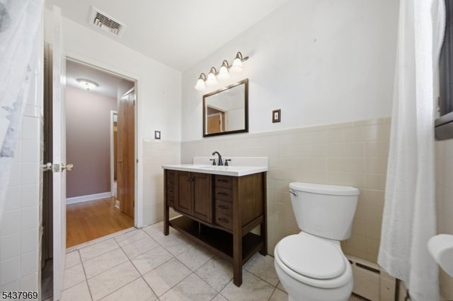 11 Koclas Dr, Netcong Boro, NJ 07857