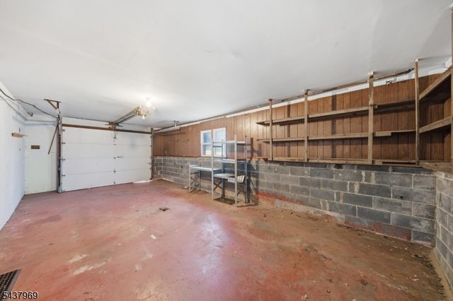 11 Koclas Dr, Netcong Boro, NJ 07857