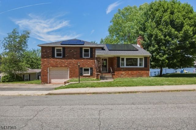 11 Koclas Dr, Netcong Boro, NJ 07857