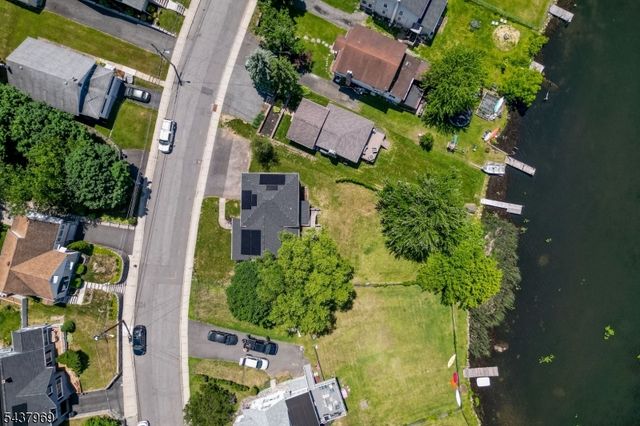 11 Koclas Dr, Netcong Boro, NJ 07857