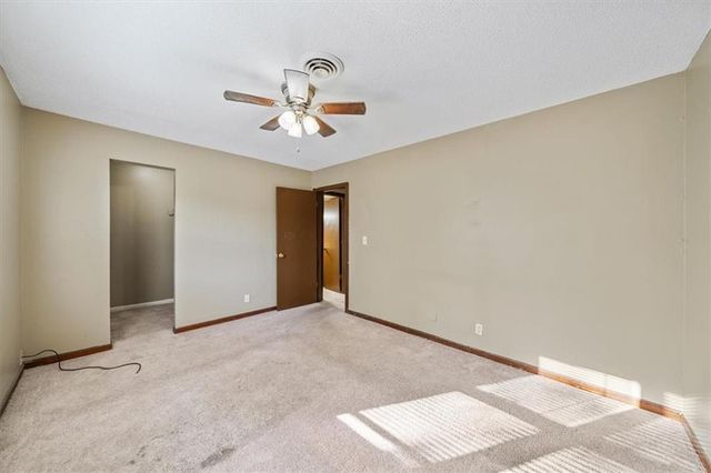 2901 Wayne Avenue, Kansas City, MO 64109