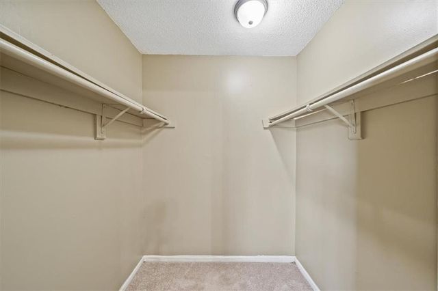 2901 Wayne Avenue, Kansas City, MO 64109