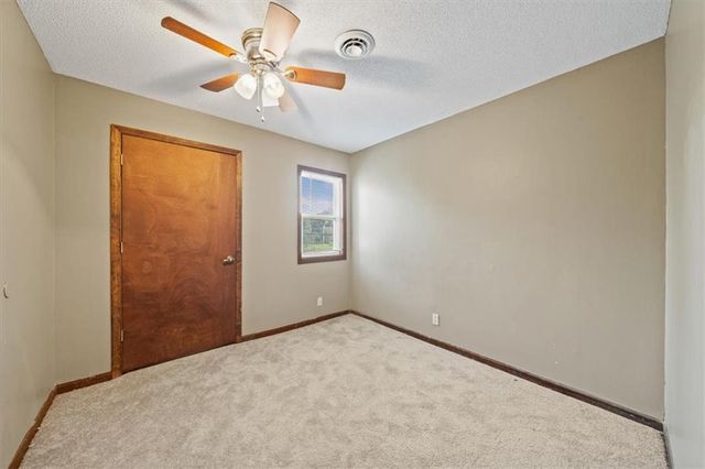 2901 Wayne Avenue, Kansas City, MO 64109