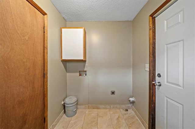 2901 Wayne Avenue, Kansas City, MO 64109