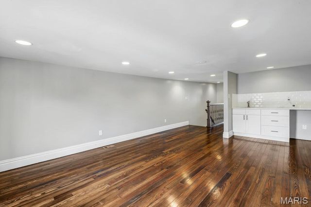 2827 Oregon Avenue, St Louis, MO 63118